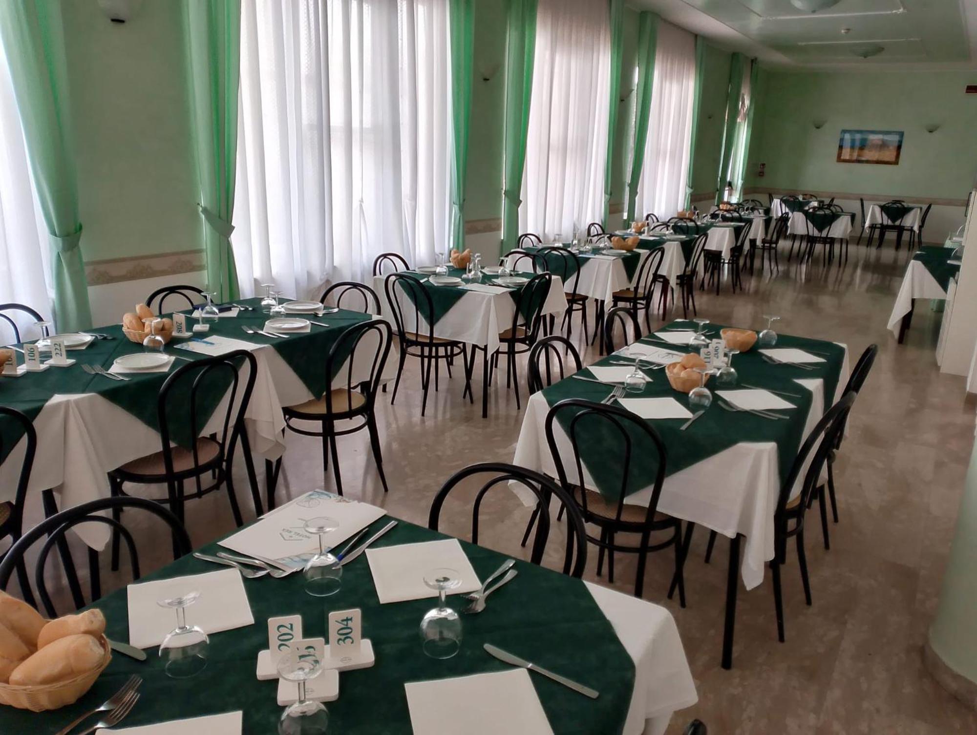 Hotel Rex Misano Adriatico Exterior foto